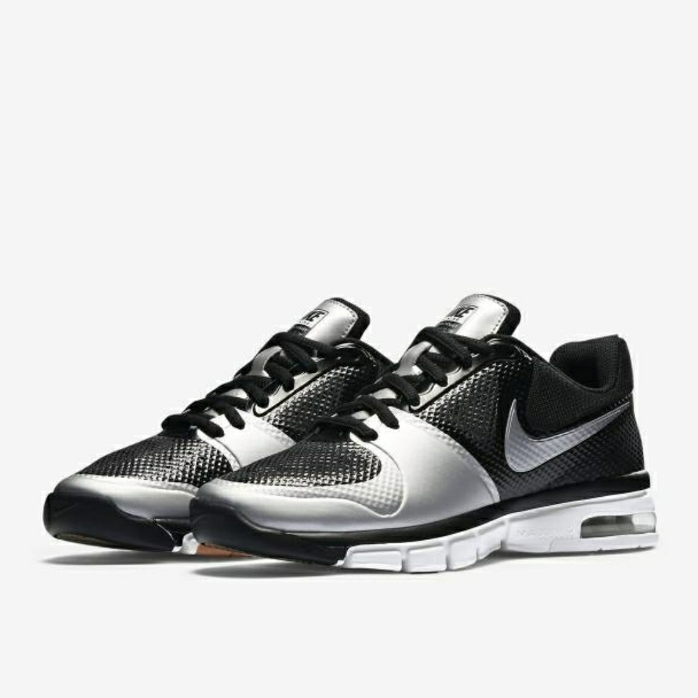 Nike Hyperfuse Indoor Volleyball Shoes Size 10